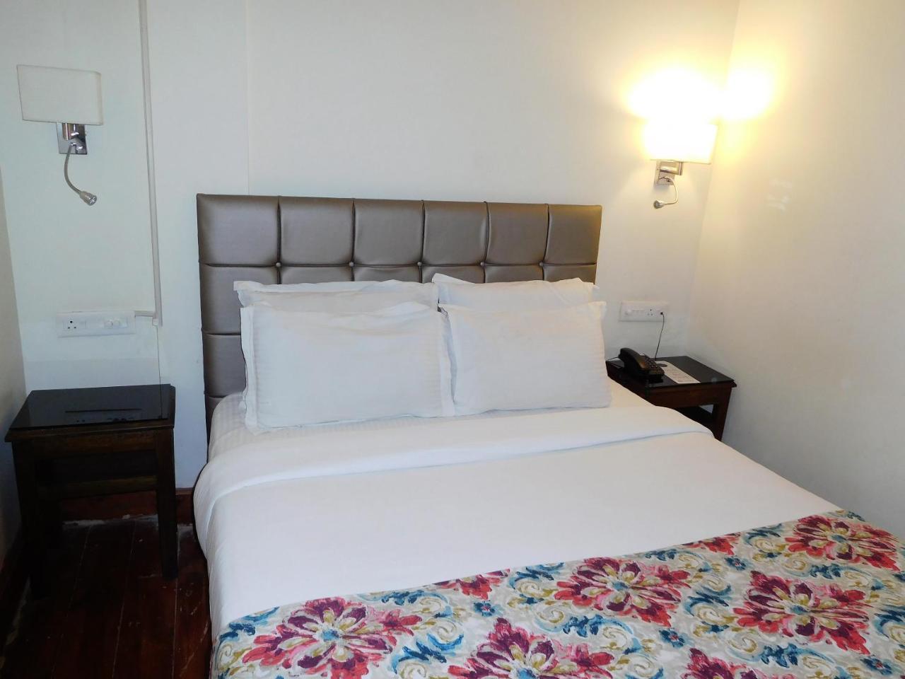 The Heritage Club - Tripura Castle Hotel And Spa Shillong Eksteriør bilde