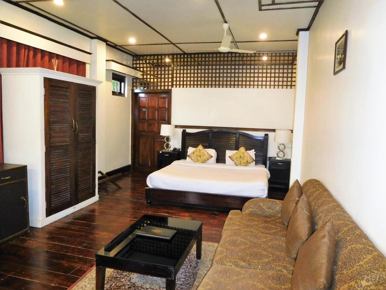 The Heritage Club - Tripura Castle Hotel And Spa Shillong Eksteriør bilde